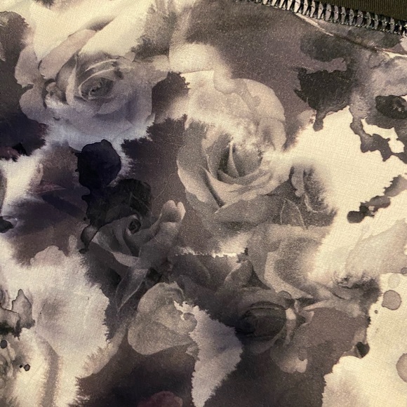 Lululemon Shorts - Picture 2 of 4